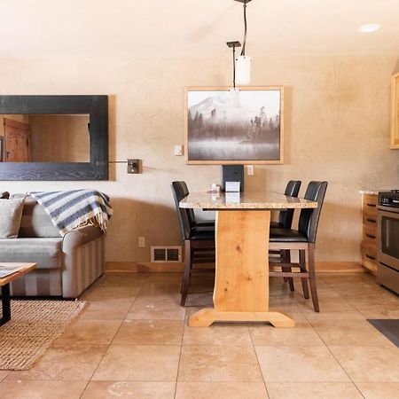Wall Street Suites เบนด์ ภายนอก รูปภาพ