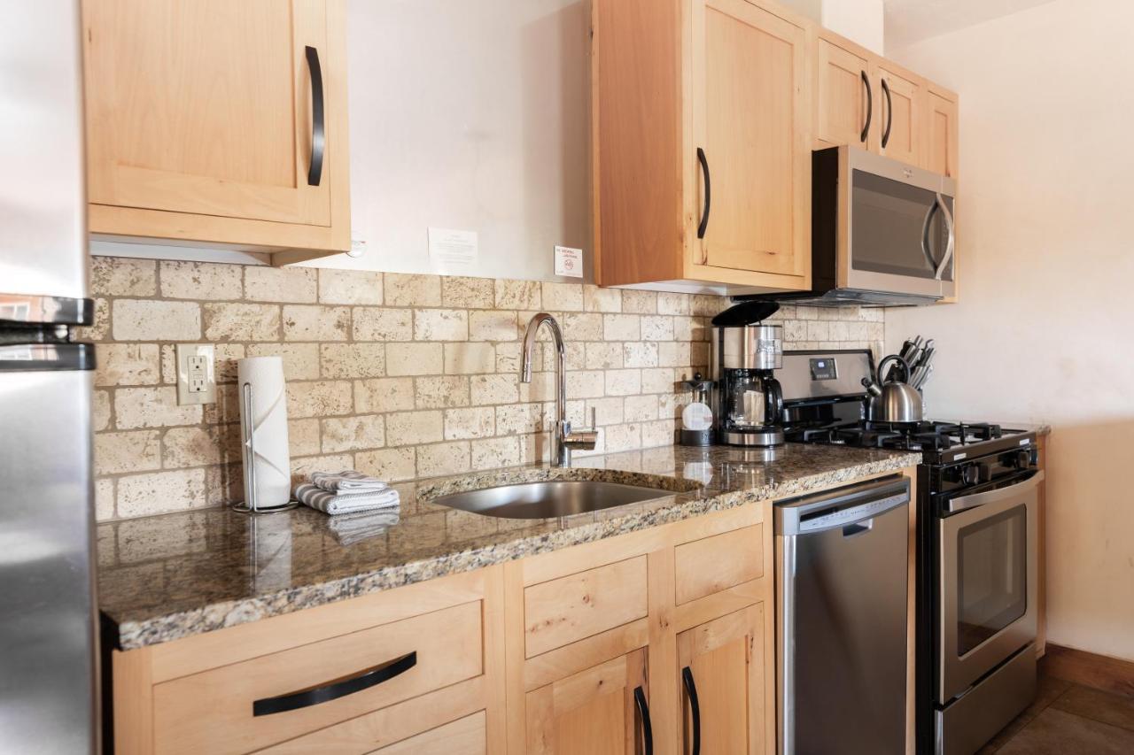 Wall Street Suites เบนด์ ภายนอก รูปภาพ