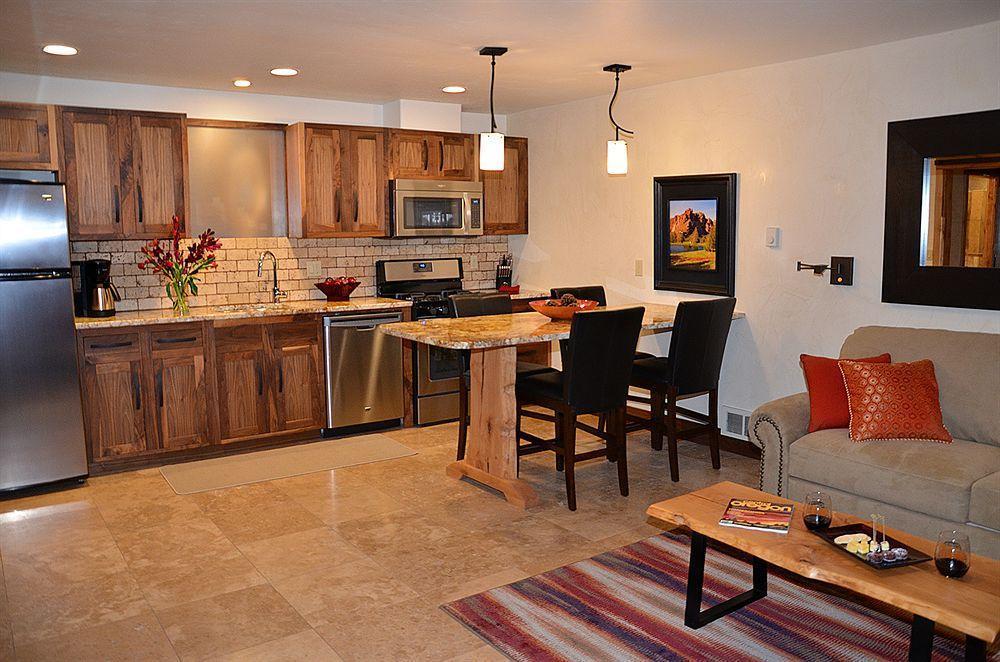 Wall Street Suites เบนด์ ภายนอก รูปภาพ