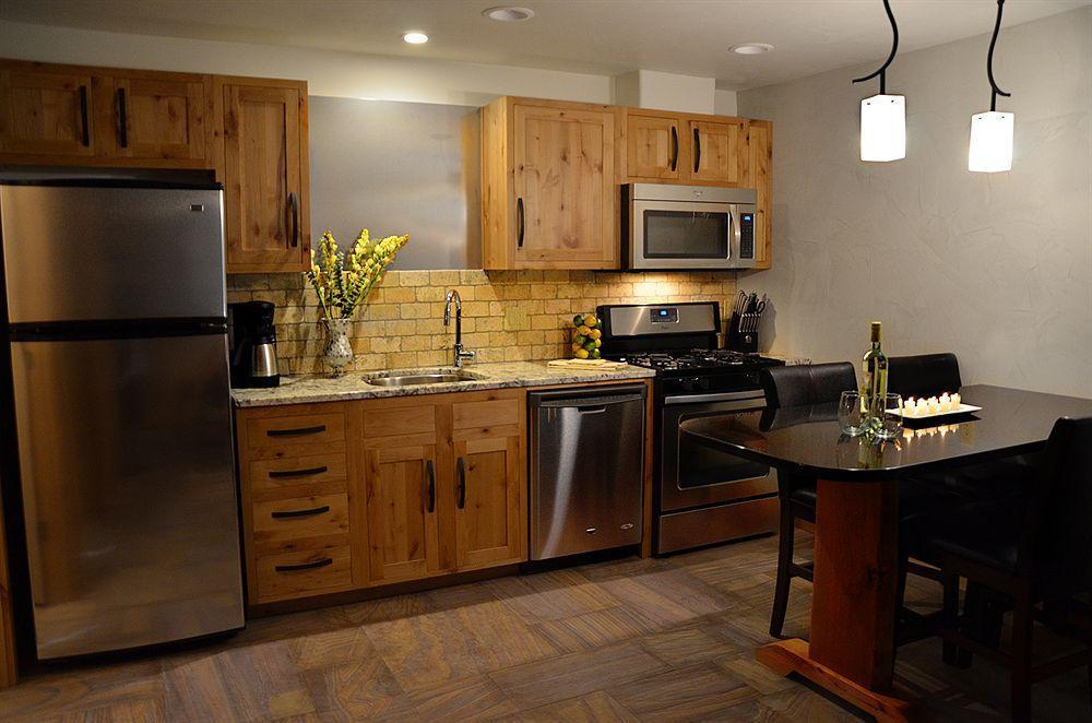 Wall Street Suites เบนด์ ภายนอก รูปภาพ