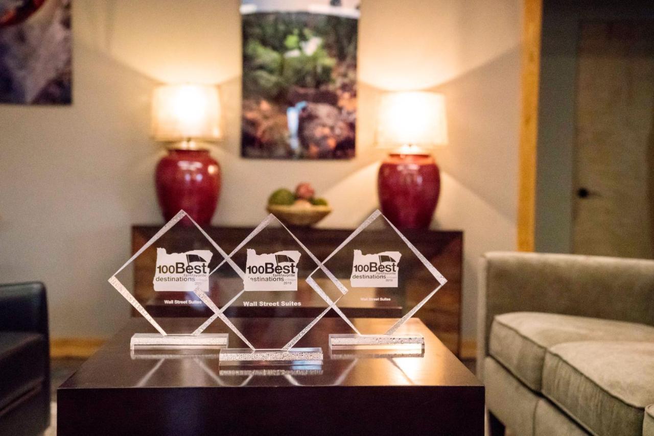 Wall Street Suites เบนด์ ภายนอก รูปภาพ